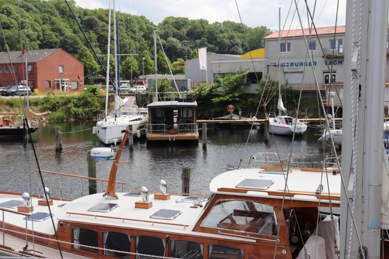 Hausboot Lina In Flensburg Hotel Exterior foto